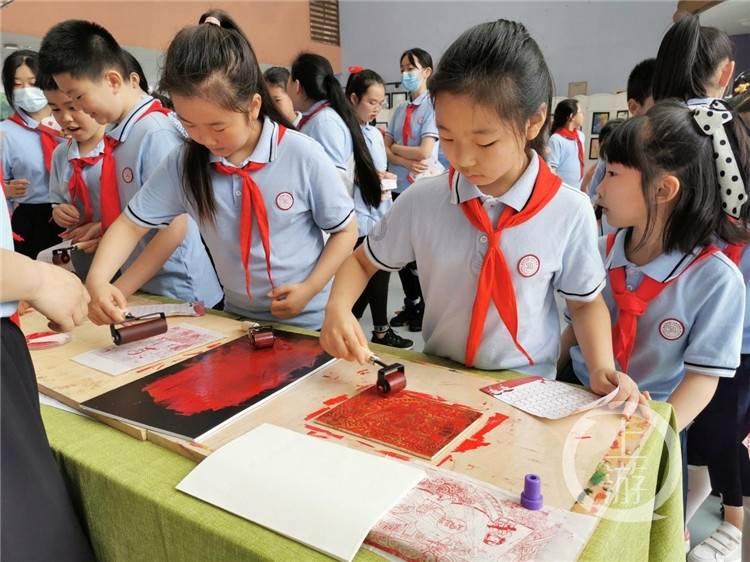 悬崖之上影片中，真正卧底是老金吗？